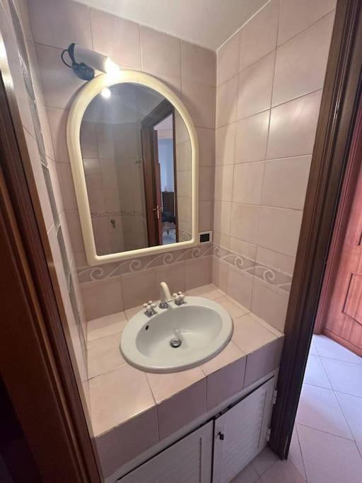 Ferienwohnung Centocelle, Metro C Luminoso Quadrilocale Rom Exterior foto